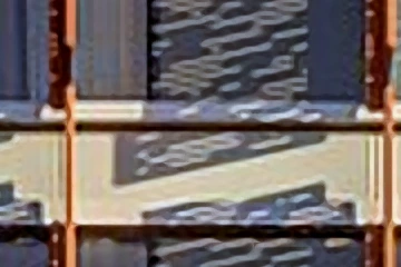 Colour & light: Wooden façade at 4K: colour Off vs the Natural preset